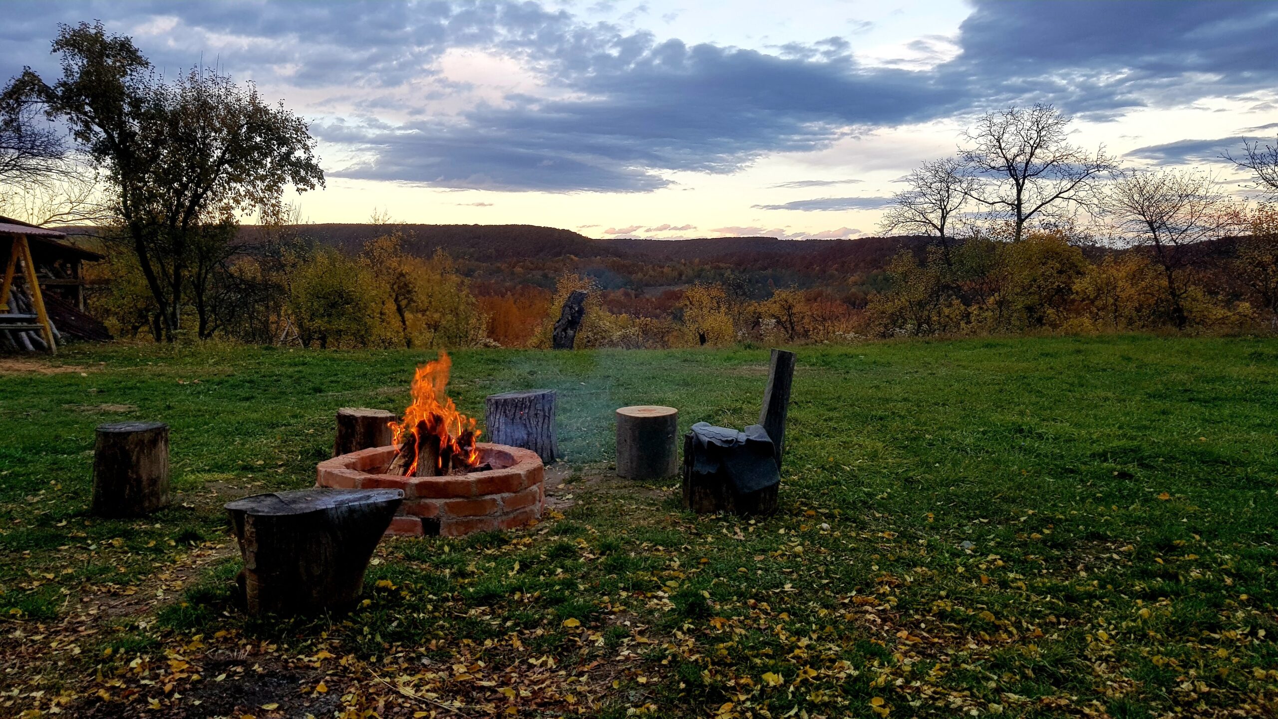 Fire pit. Sau vatră, pe românește